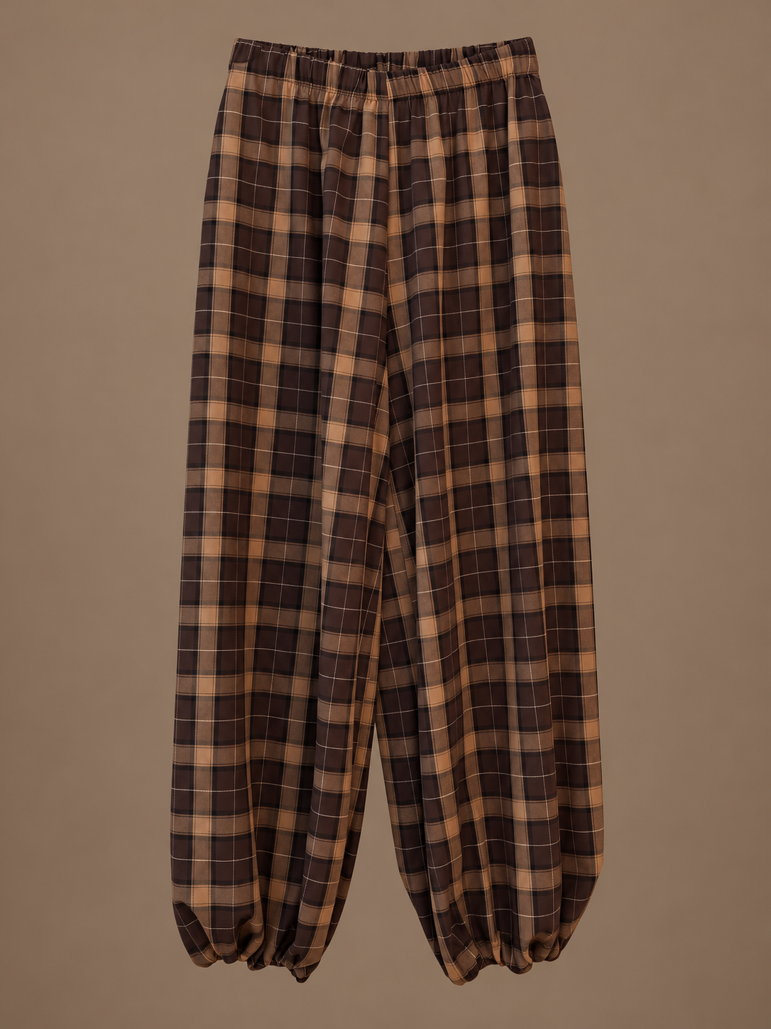 Pantalón Dublin de cuadros marrón y camel, cintura elástica y bajo ajustado, vista de producto